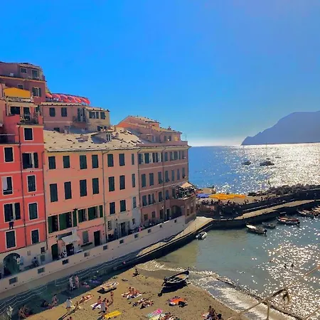 Piazza Grande View Apartment *